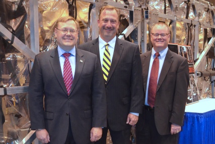 Senior CWMD leaders meet with scientists at 2015 CBDST